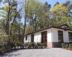 Toàn bộ căn nhà/căn hộ Chalet With Sauna, Located In Park De Wyckel (Oldebroek, Hà Lan)