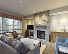 Hele huset/lejligheden Serene & Spacious 4 Br Townhome Near Green Lake W/ Private Hot Tub (Whistler, Canada)