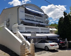 Hotel Villa Lara (Novi Vinodolski, Croatia)