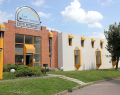 Hotel Les Beaux Soleils (Osny, France)