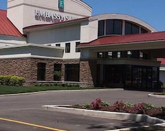 Khách sạn Embassy Suites by Hilton Detroit Metro Airport (Romulus, Hoa Kỳ)