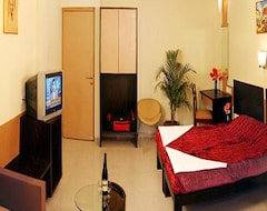 Otel Saffron Suites (Bombay, Hindistan)