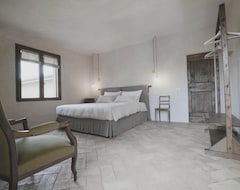 Hotel Agriturismo I Pini (San Gimignano, Italy)