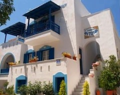Khách sạn Antonia Studios (Agios Georgios, Hy Lạp)
