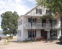 Bed & Breakfast Les Pinsons des Rives (La Malbaie, Canada)