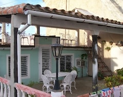 Nhà trọ Ahydeey Y Juan K (Remedios, Cuba)
