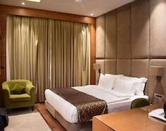 Hotel Orchid Blu (Aligarh, India)