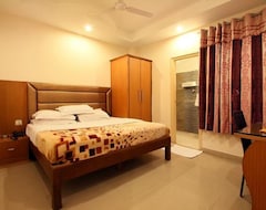 Khách sạn OYO 4300 Hotel The Royal Placid (Jammu, Ấn Độ)