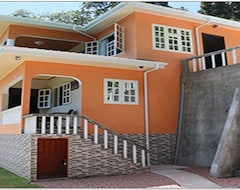 Koko talo/asunto Exotic (Praslin, Seychellit)