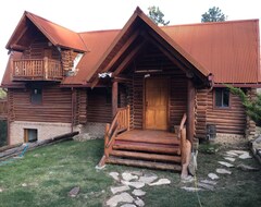 Entire House / Apartment Hand Built Log Cabin In Ponderosa Forest (Columbus, USA)