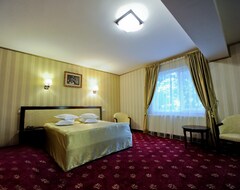Hotelli Hotel Mondial - Baia (Babadag, Romania)