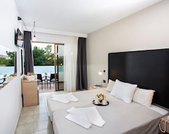 Khách sạn Evita Beach Hotel (Rhodes Town, Hy Lạp)