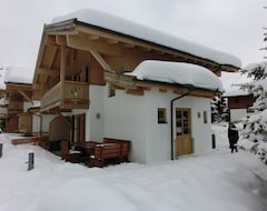 Koko talo/asunto Fantastic Chalet For 8 Persons Directly At The Nature Reserve (Krimml, Itävalta)