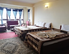 Hotel Muscatel Bhumsang - 200 Mts From Mall Road (Darjeeling, India)