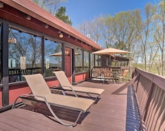 Entire House / Apartment New! Ledge Lodge W/ Views Of Cumberland Valley! (Burkesville, USA)