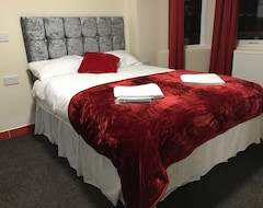 Otel Just Roomz (Blackpool, Birleşik Krallık)