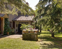Casa rural Agriturismo Podere Giuncarelli (Sinalunga, İtalya)