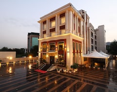Otel Ameya Suites (Delhi, Hindistan)