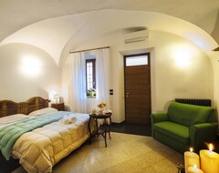 Khách sạn Alla Vittoria Da Renato (Solferino, Ý)