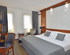 Hotel Best Western Premier CMC Girona (Girona, Spain)