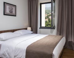 Khách sạn Apartments Srebreno (Mlini, Croatia)