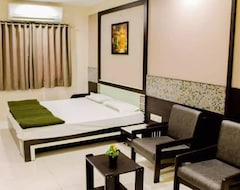 Hotel Oberoi (Ahmednagar, India)