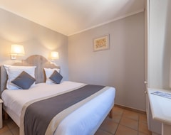 Hotel Pierre & Vacances Resort Pont-Royal en Provence (Mallemort, Francuska)