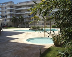 Hotel Apartamentos Port Canigó (Roses, Spain)