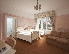 Hotel Oakwood Hall (Bingley, United Kingdom)