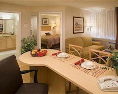 Hotel Candlewood Suites Omaha Airport (Omaha, USA)
