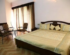 Hotel Dawat-E-Plaza (Yamunanagar, India)