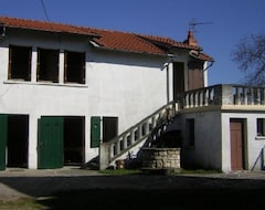 Koko talo/asunto House In The Country (Aubiat, Ranska)