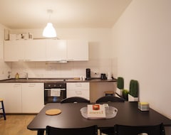 Toàn bộ căn nhà/căn hộ Beautiful Modern Furnished Two-room Apartment In Hannover List (Hanover, Đức)