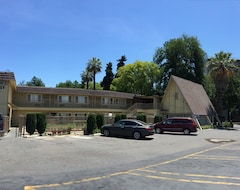 Khách sạn Discovery Inn (Modesto, Hoa Kỳ)