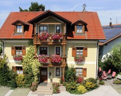 Nhà trọ Pension GÄstehaus RÖsch (Wiesent, Đức)
