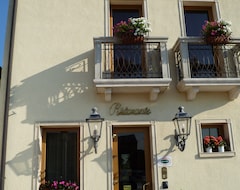 Otel Nuova Locanda del Borgo (Stanghella, İtalya)
