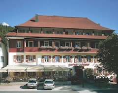 Khách sạn Hostel Zum Lowen (Todtmoos, Đức)