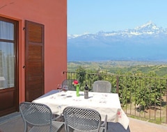 Hotel Apartment For 4 People With 1 Bedroom, Bathroom, Living Room (Albaretto della Torre, Italy)