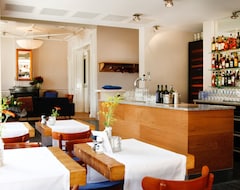 Hotelli Hotel & Brasserie Om de Noord (Schiermonnikoog, Hollanti)