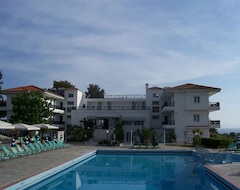 Khách sạn Hotel Hilltop (Hanioti, Hy Lạp)