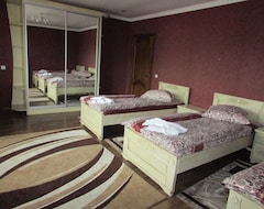 Otel Ashad (Mukacheve, Ukrayna)
