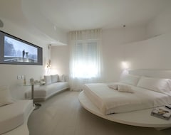 Khách sạn Aparthotelduomo (Milan, Ý)