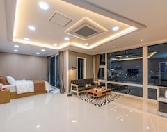 Khách sạn Paradise Spa Hostel (Yeosu, Hàn Quốc)