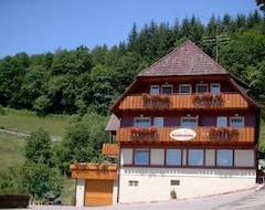 Otel Landhaus Waldeshöhe (Baiersbronn, Almanya)