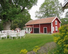 Koko talo/asunto Huldas Gård (Kumla, Ruotsi)