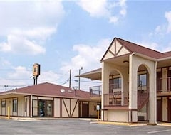 Khách sạn Super 8 by Wyndham Burlington (Burlington, Hoa Kỳ)