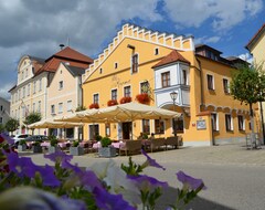Khách sạn Hotel Zur Krone (Beilngries, Đức)