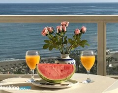 Hele huset/lejligheden Cozy Apartment With First Line Seaview In Perfect Location, Near The Marina (Benalmadena, Spanien)
