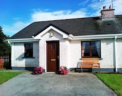 Tüm Ev/Apart Daire Wild Atlantic Way, Cosy 2 Bedroom Mayo Home Sleeps 4 Guests, Nr. Ballina & Beach (Ballina, İrlanda)