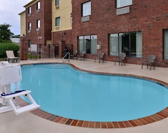 Hotel Comfort Suites (Ennis, USA)